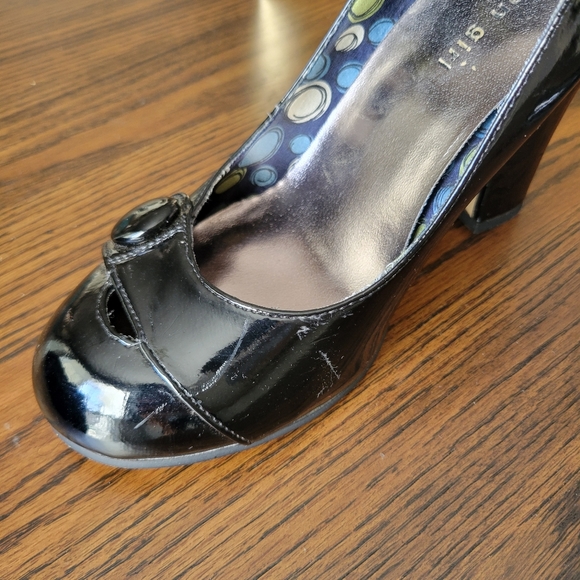 Madden Girl Black Patent Peep-toe Heels Size 8.5 - Picture 2 of 5